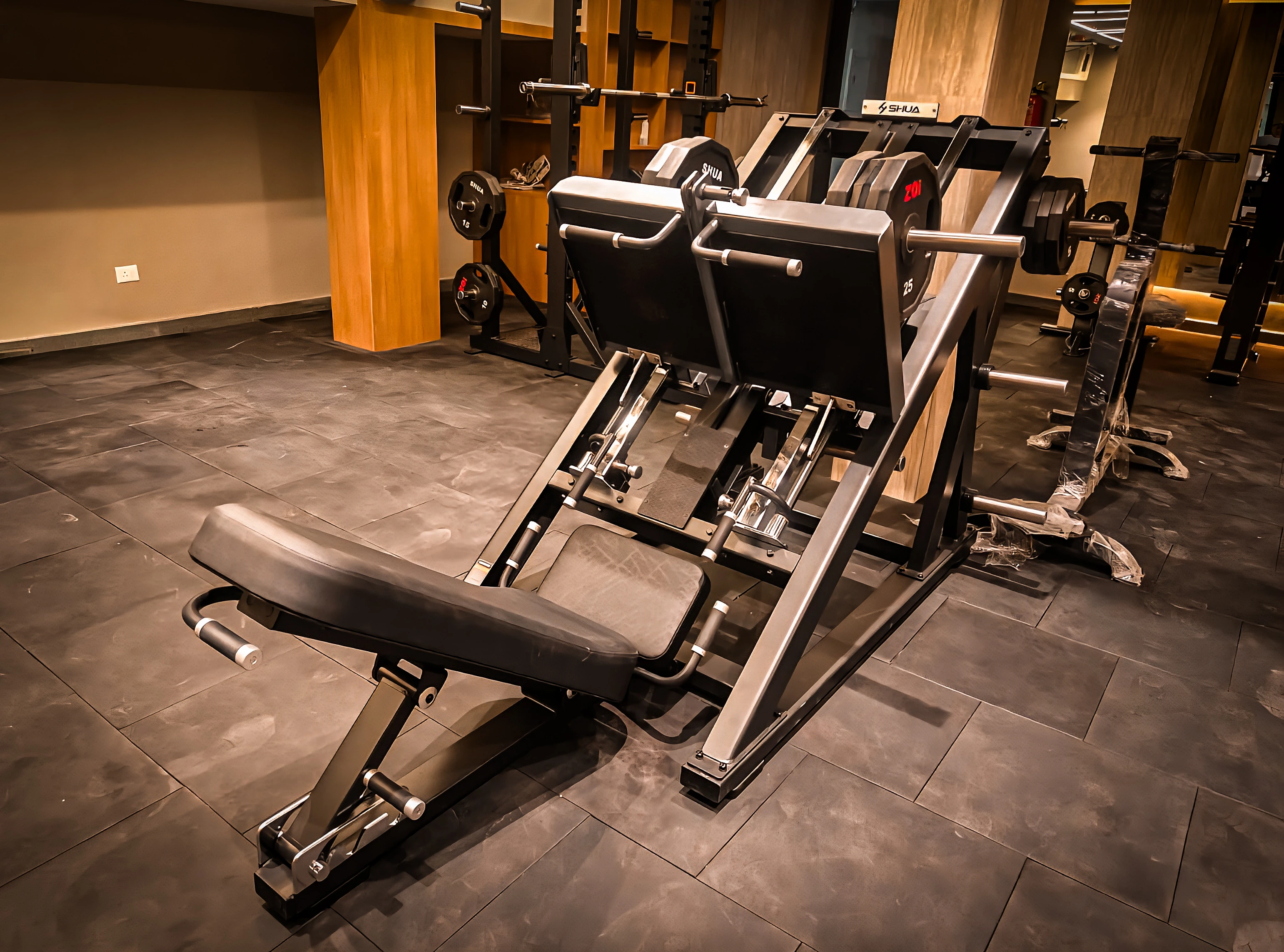 Actual ZOI Fitness training floor with SHUA strength equipment